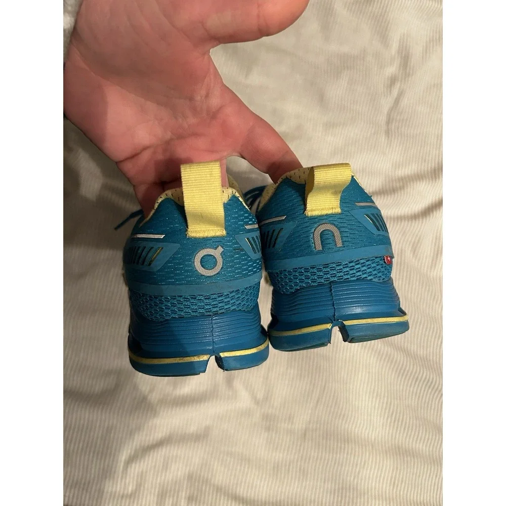 On Cloud Shoes Women 10.5 On Running Cloudtec Swiss Engineering Blue‎ Sneaker